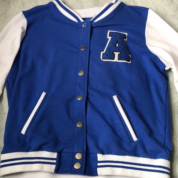 Sweater - Picture 2 of 4